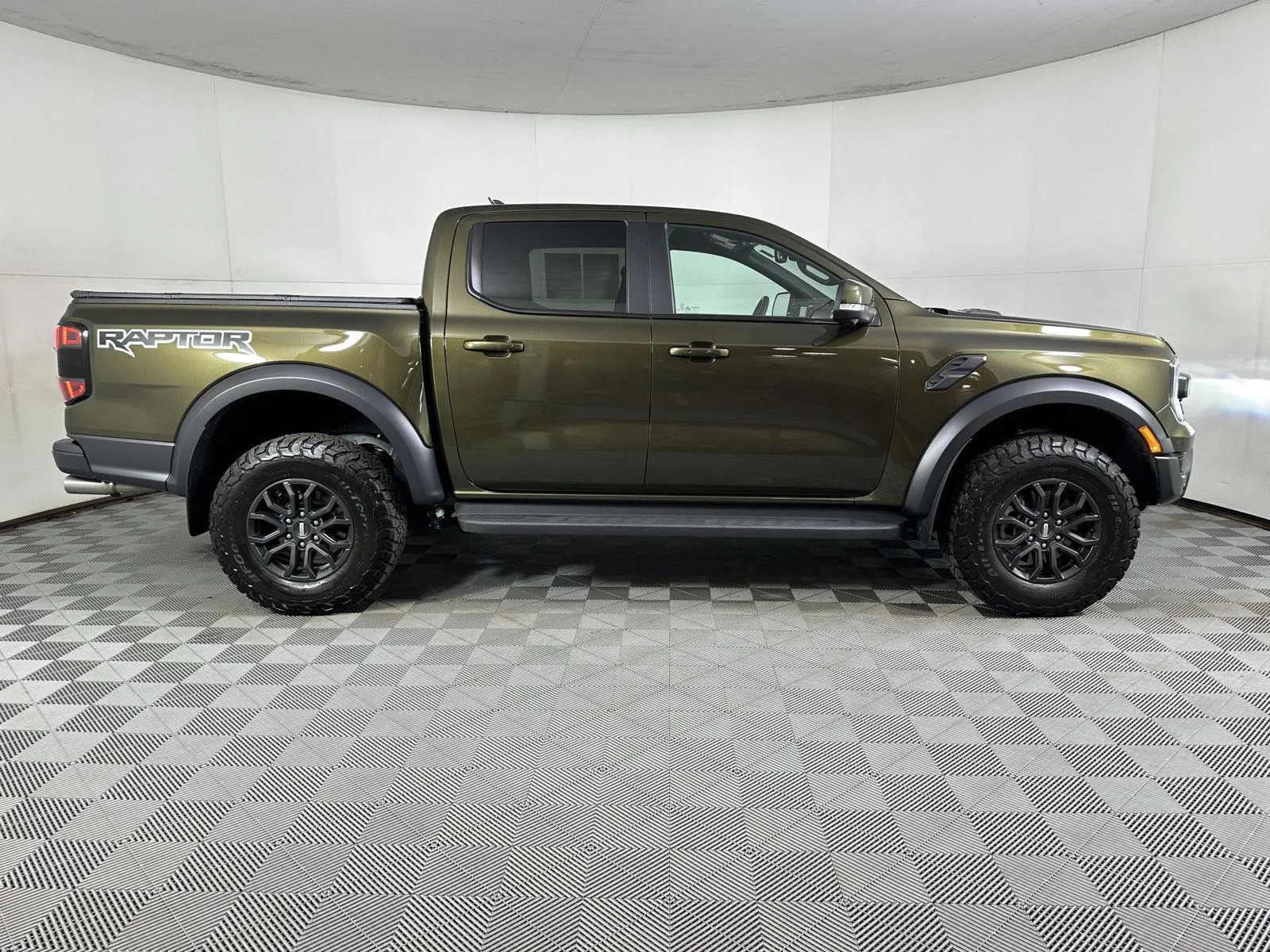 Used 2025 Shelter Green Ford Raptor image 8