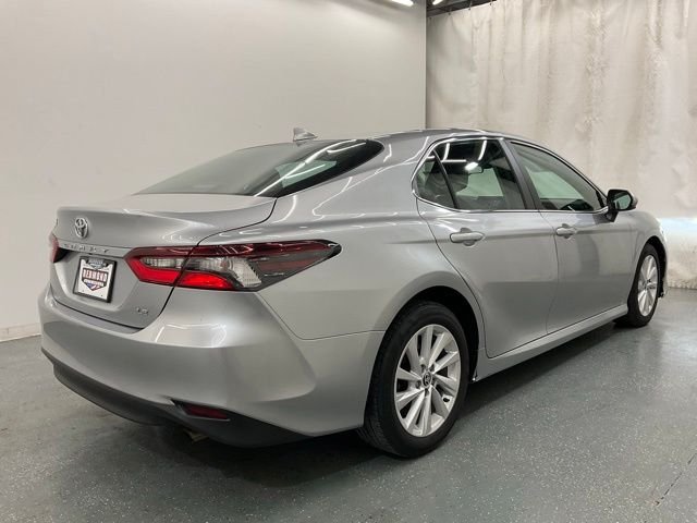 Used 2022 Silver Toyota LE image 7