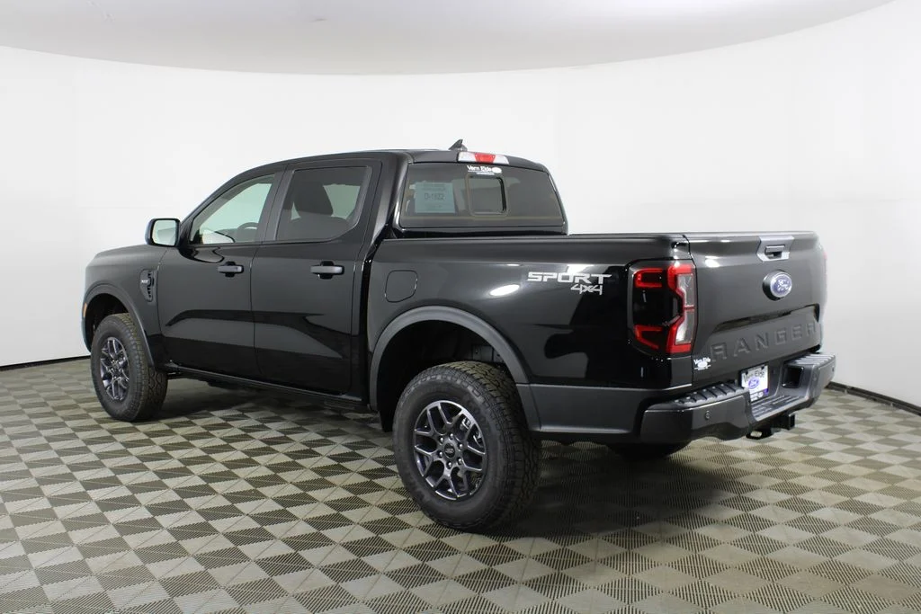 New 2026 Black Ford XLT image 4