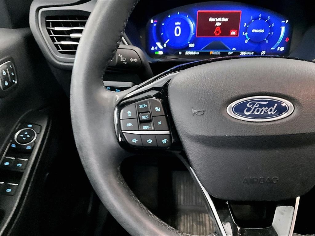 Used 2022 Black Metallic Ford SEL image 23
