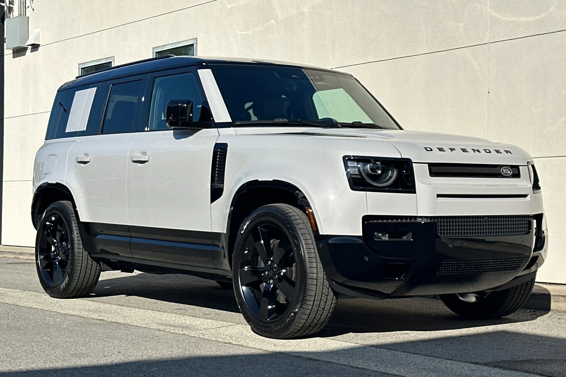 New 2026 BORASCO GREY Land Rover X-Dynamic SE image 9