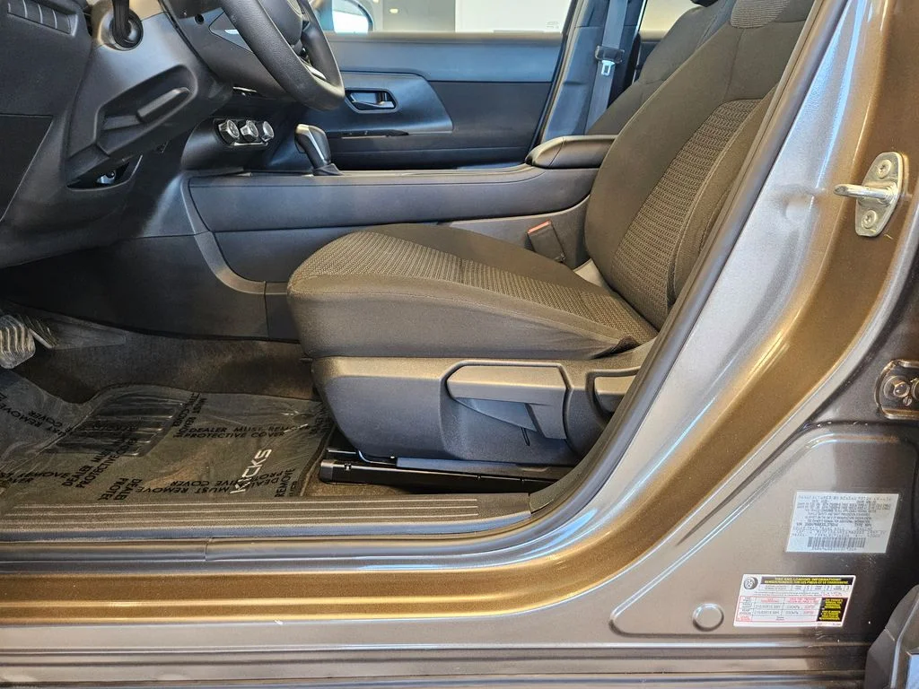 Certified Used 2025 Brown Nissan S image 15