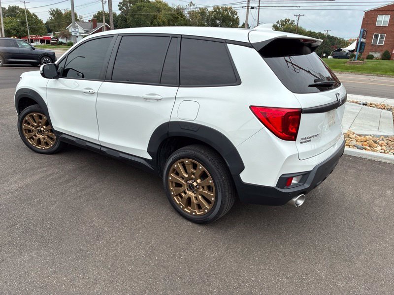 Used 2022 White Honda EX-L image 5