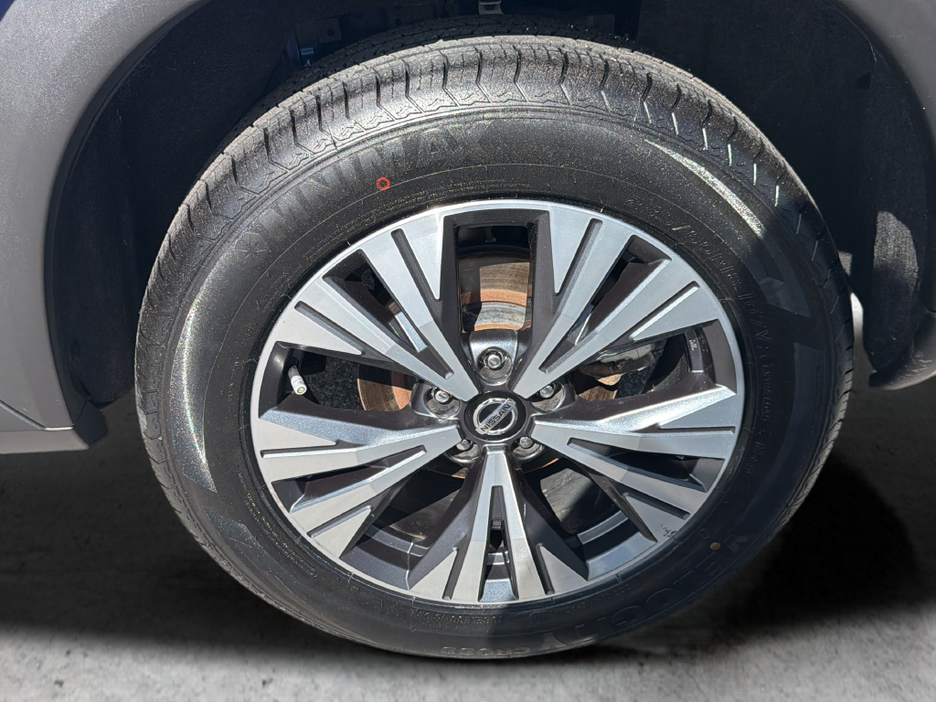 Used 2021 Blue Nissan SV image 55
