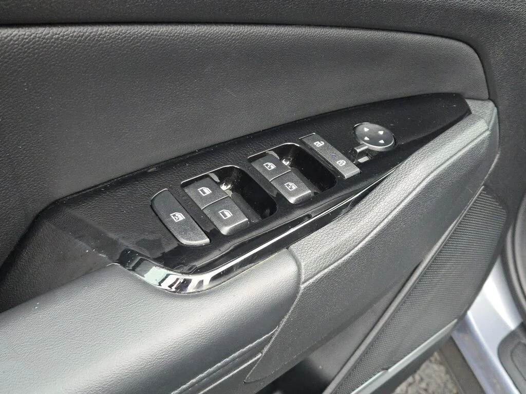 2024 Kia Sportage EX - Photo 21