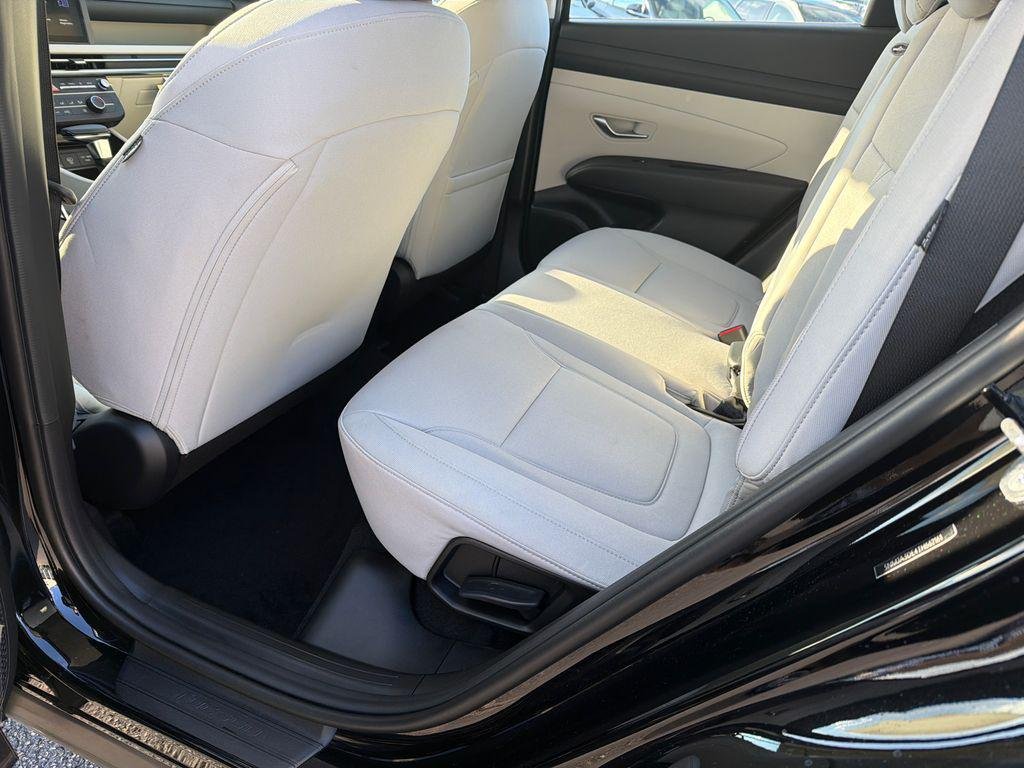 New 2026 Black Hyundai SE FWD image 20