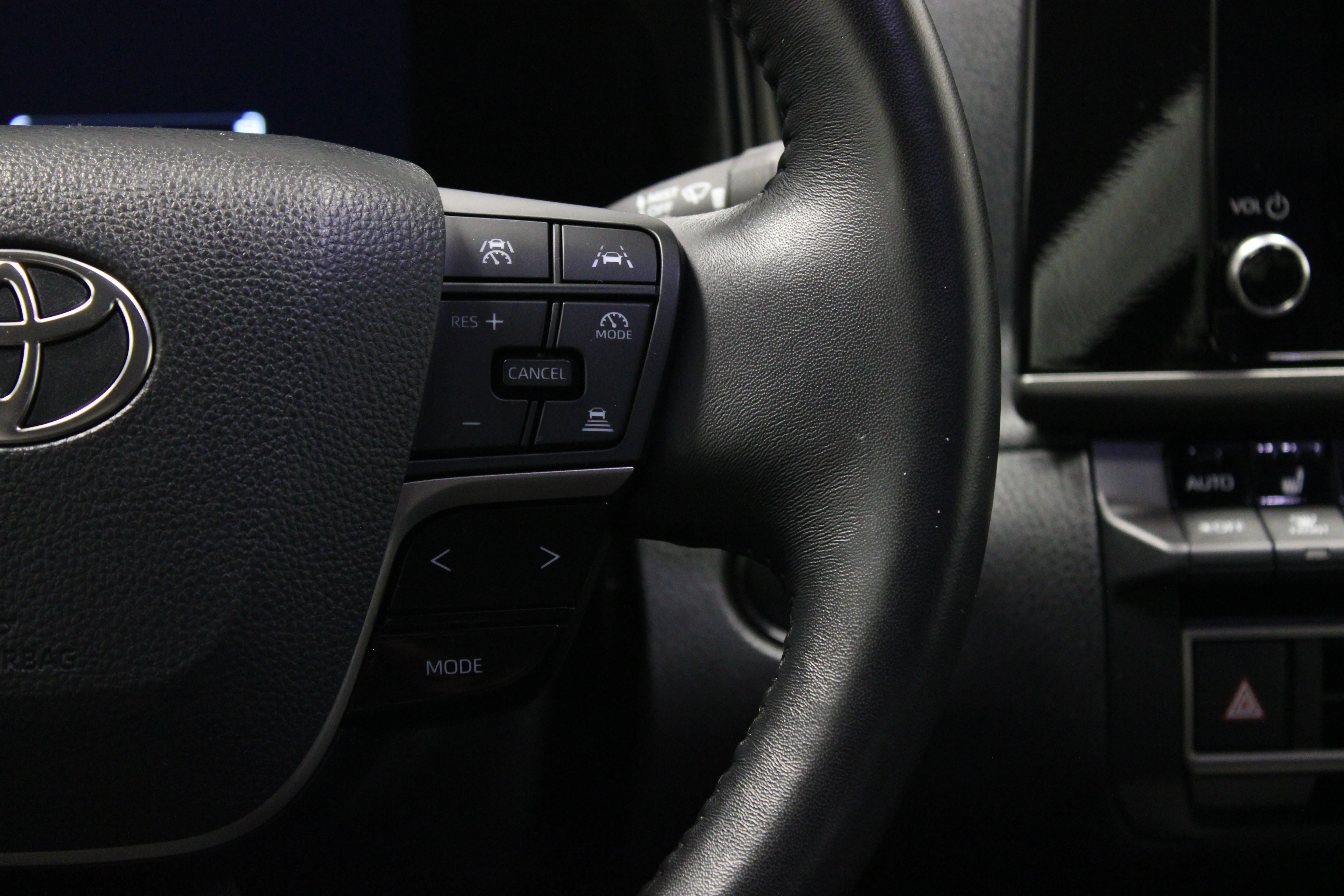 Used 2025 Midnight Black Metallic Toyota LE image 23