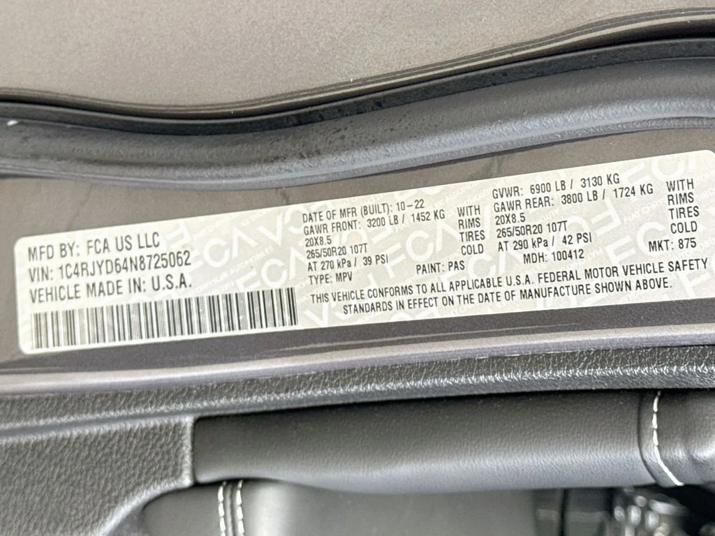 Used 2022 Gray Jeep Overland 4xe image 32