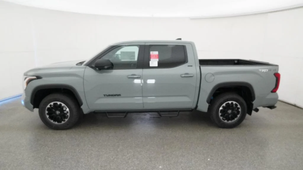 2026 Toyota Tundra SR5 - Photo 9