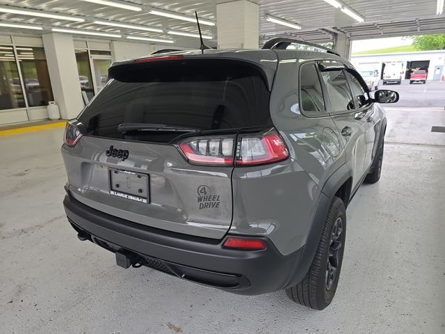 Used 2022 Gray Jeep X image 5