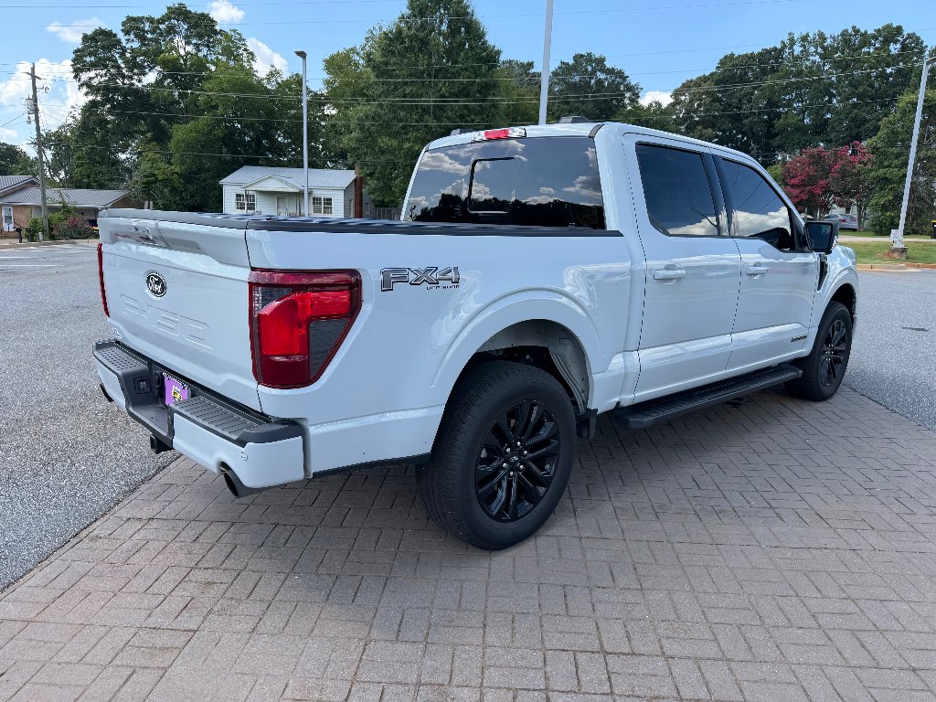 Used 2024 Gray Ford XLT image 8