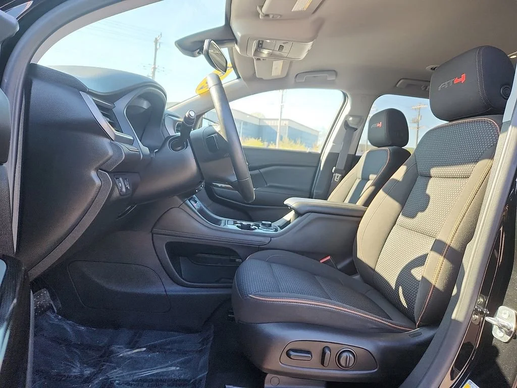 2023 GMC Acadia AT4 - Photo 14