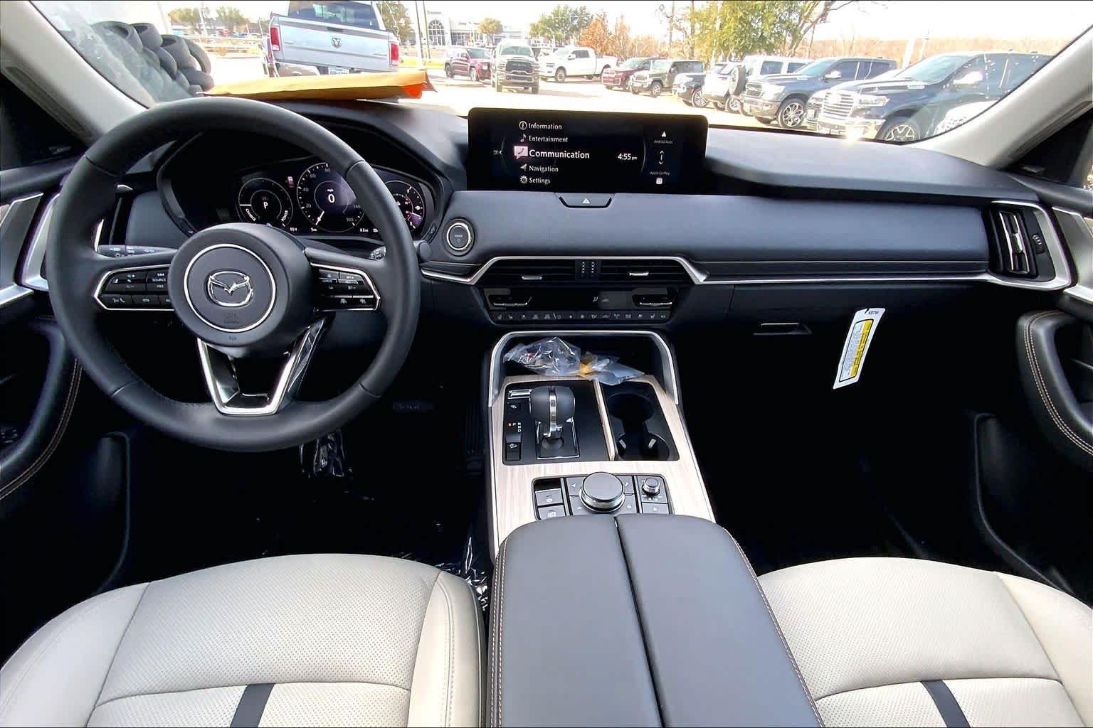 View vehicle photo 5