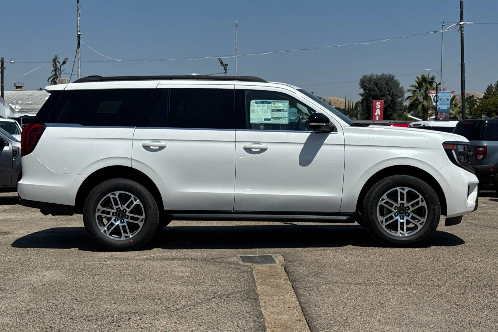 New 2026 Star White Metallic Tri-Coat Ford Active image 3