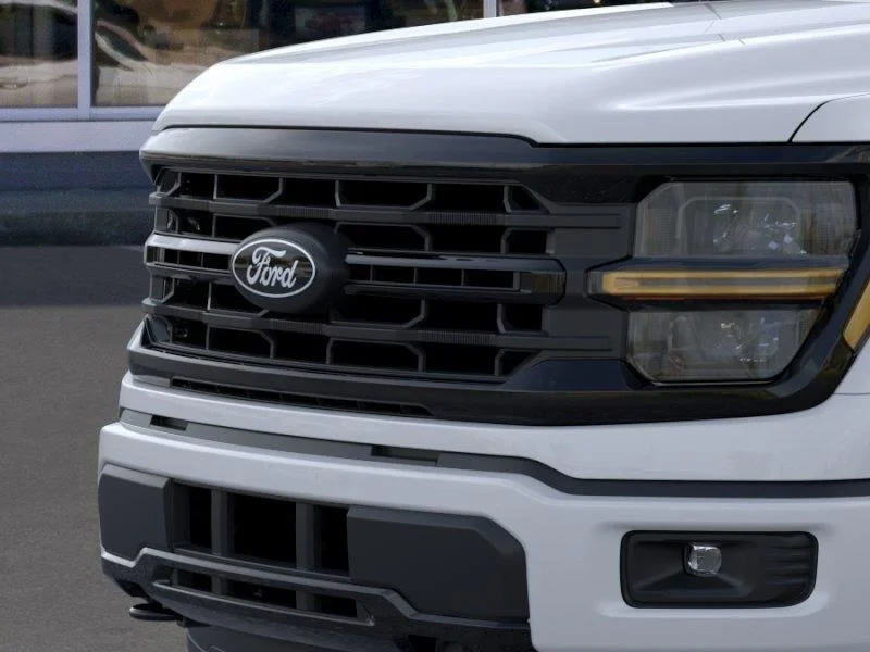 New 2026 Oxford White Ford XLT image 17