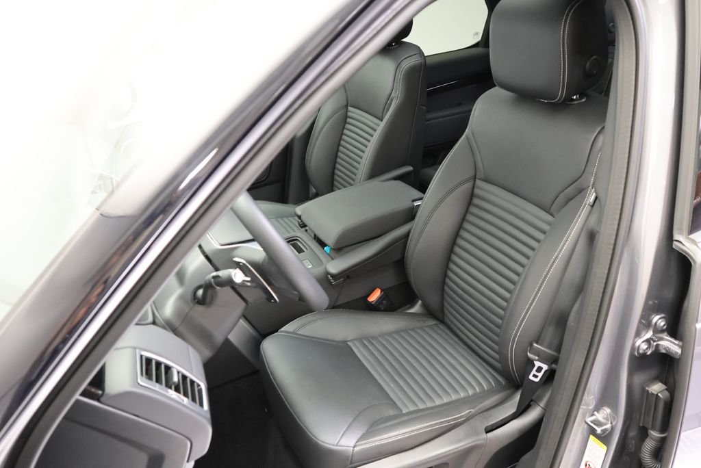 2025 Land Rover Discovery S - Photo 31