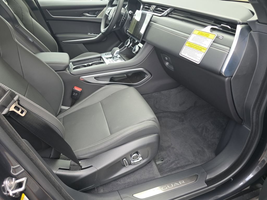 2026 Jaguar F-Pace R-Dynamic S - Photo 26