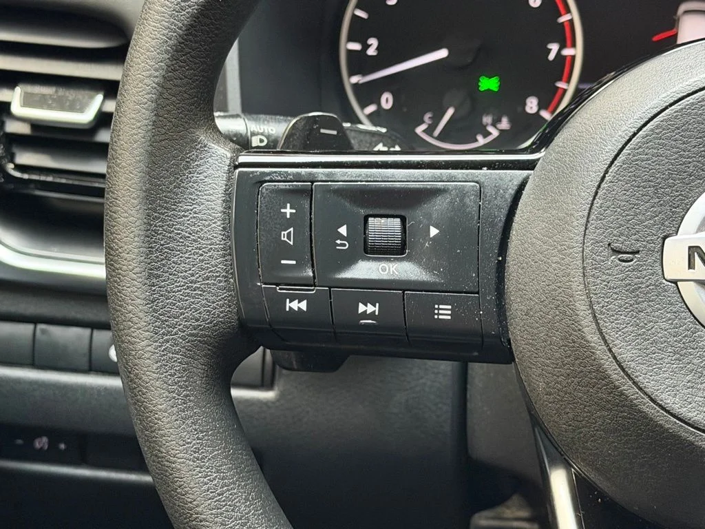 Used 2021 Super Black Nissan SV image 16