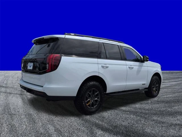 New 2026 Oxford White Ford Tremor® image 4
