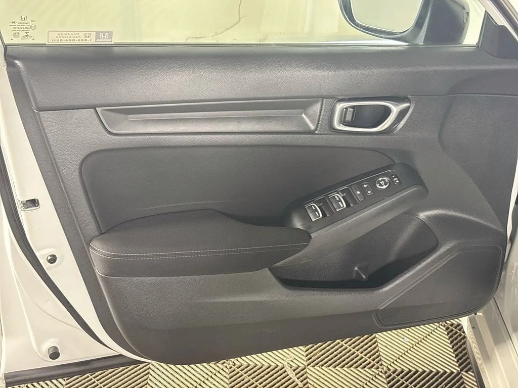 Used 2023 White Honda Sport image 10
