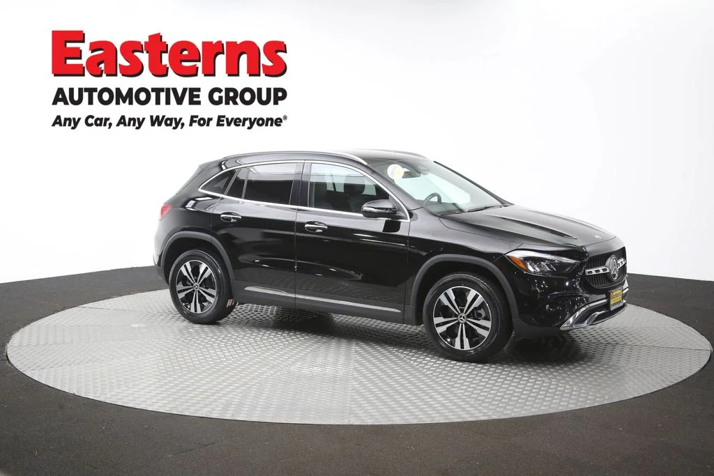 Used 2025 Black Mercedes-Benz GLA 250 image 47