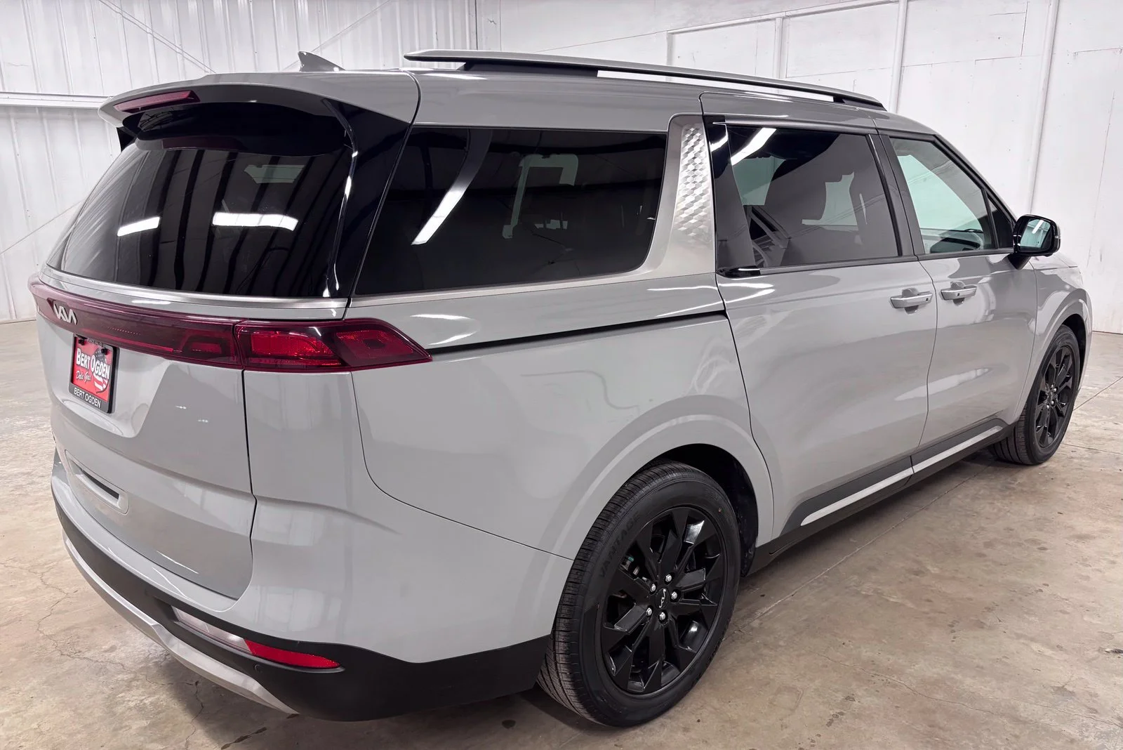 Used 2024 White Kia SX image 6