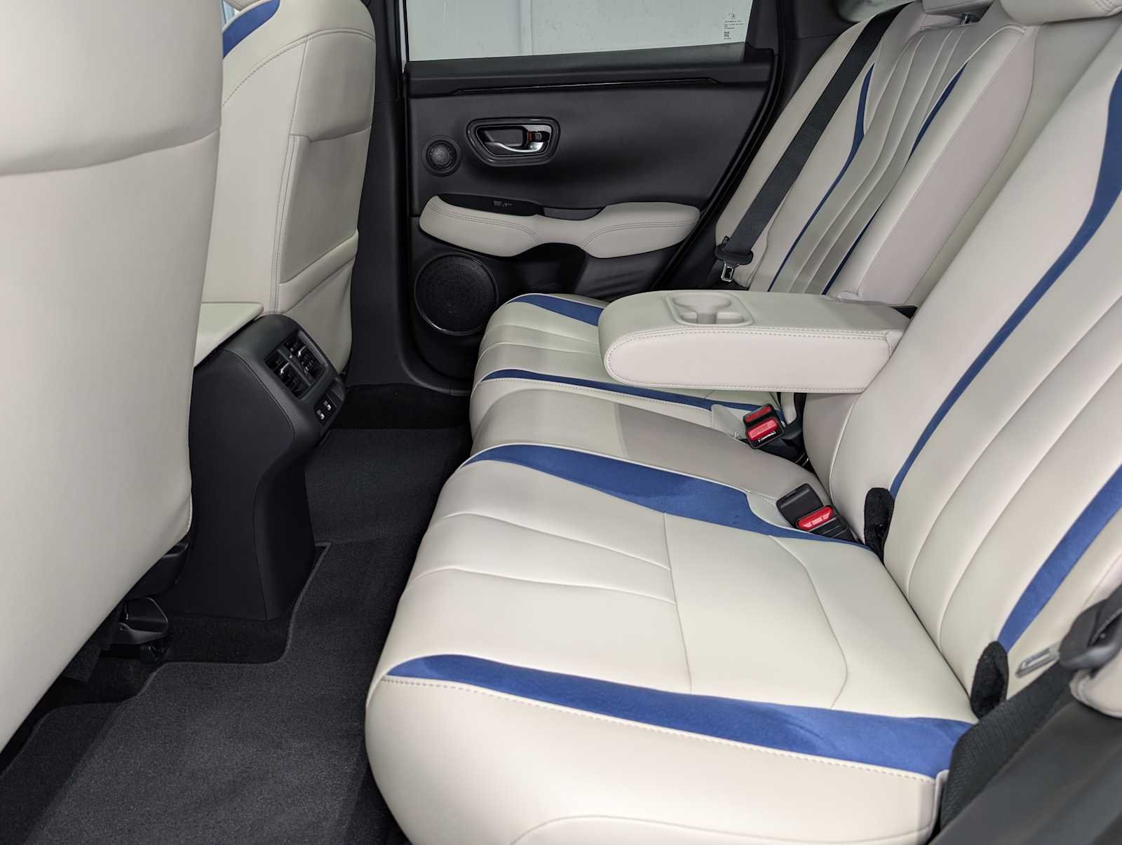 New 2026 Platinum White Pearl Acura w/A-Spec Package image 21