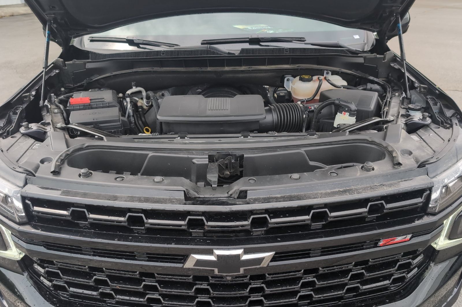 Used 2023 Dark Ash Metallic Chevrolet Z71 image 22
