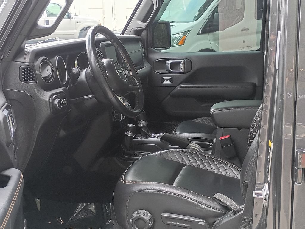 Used 2021 Gray Jeep Unlimited Sahara image 15