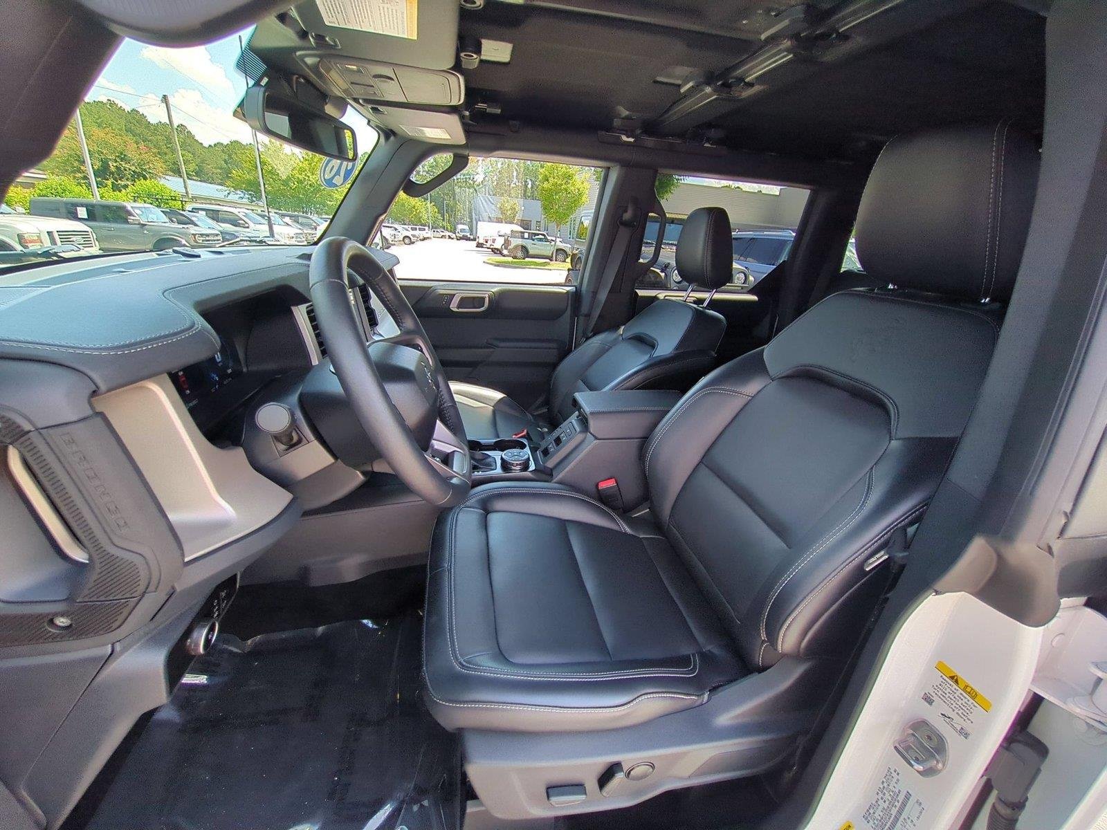 Used 2026 Oxford White Clearcoat Ford Outer Banks image 17