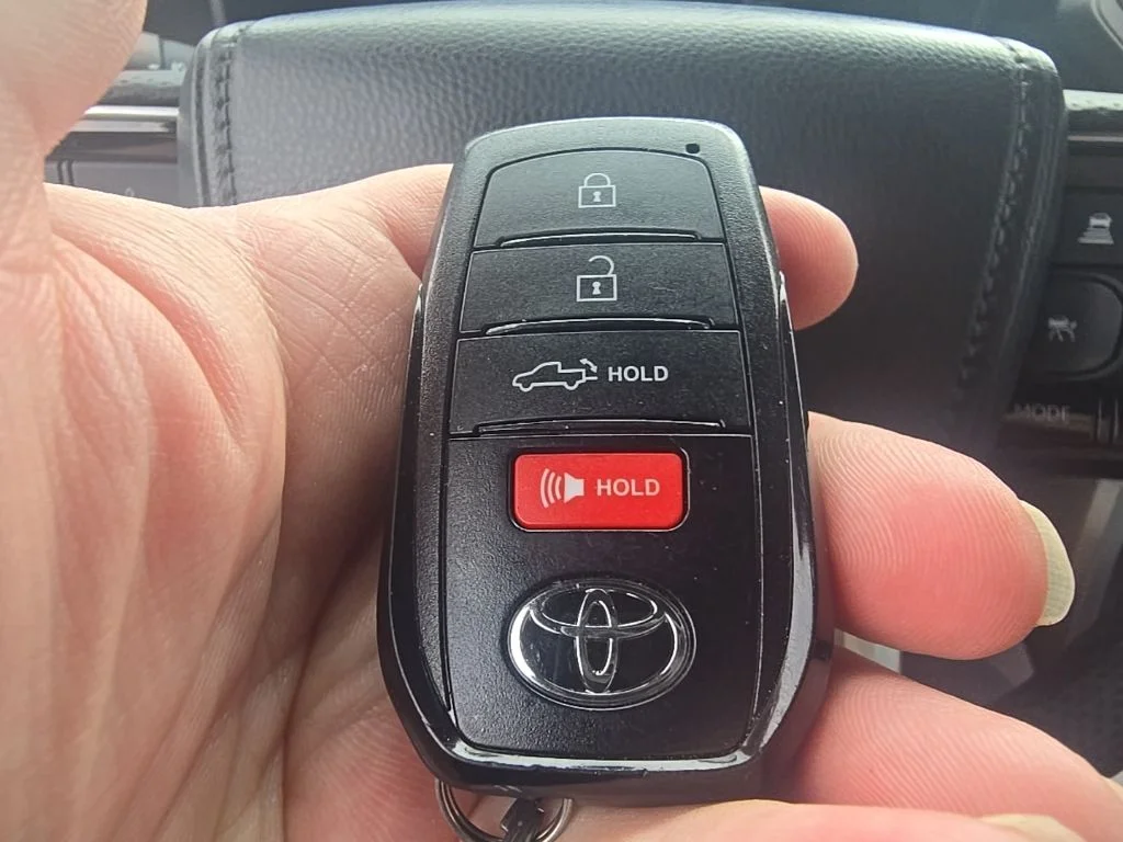Used 2025 Beige Toyota Platinum image 21