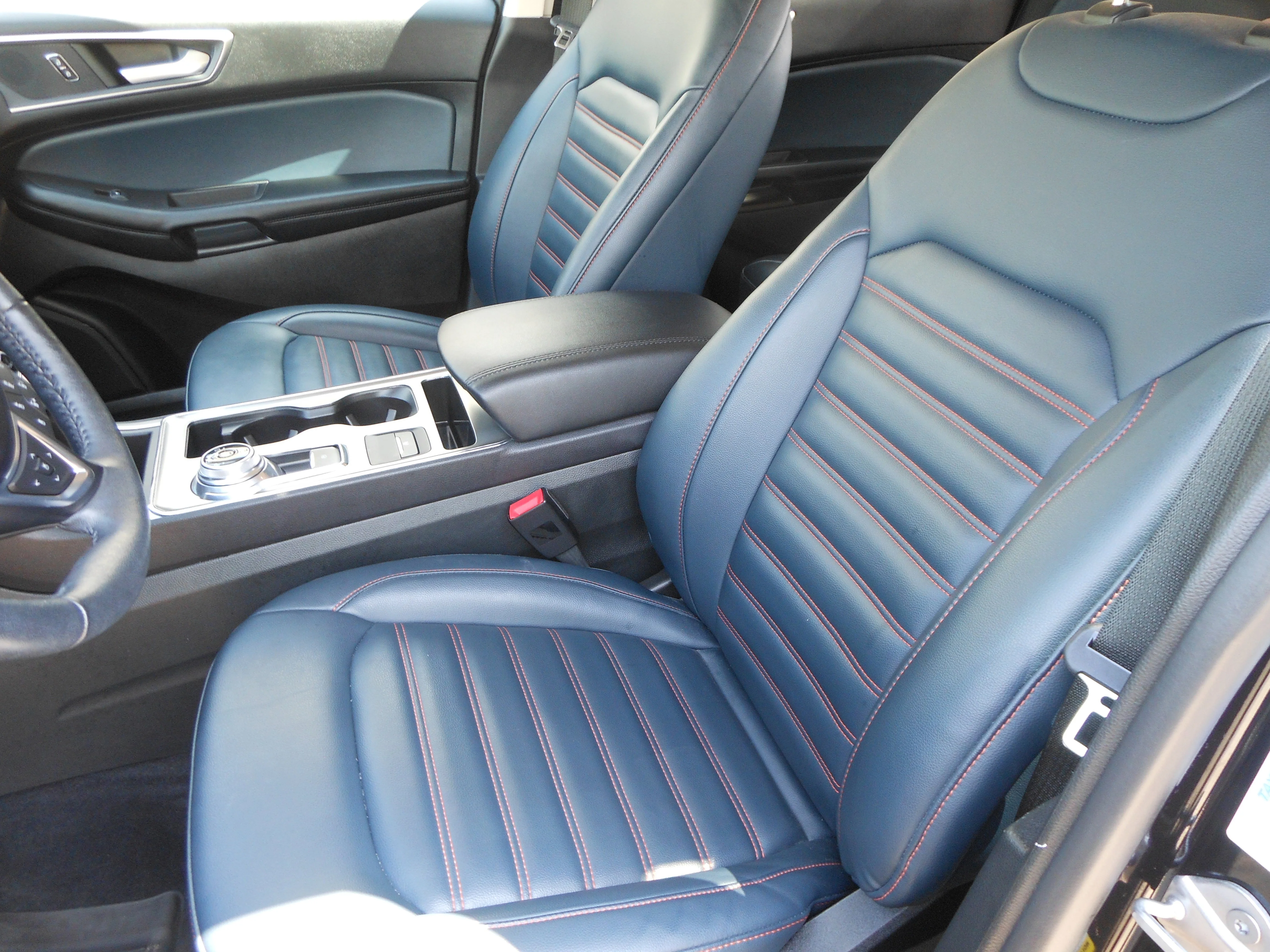 2023 Ford Edge SEL - Photo 9
