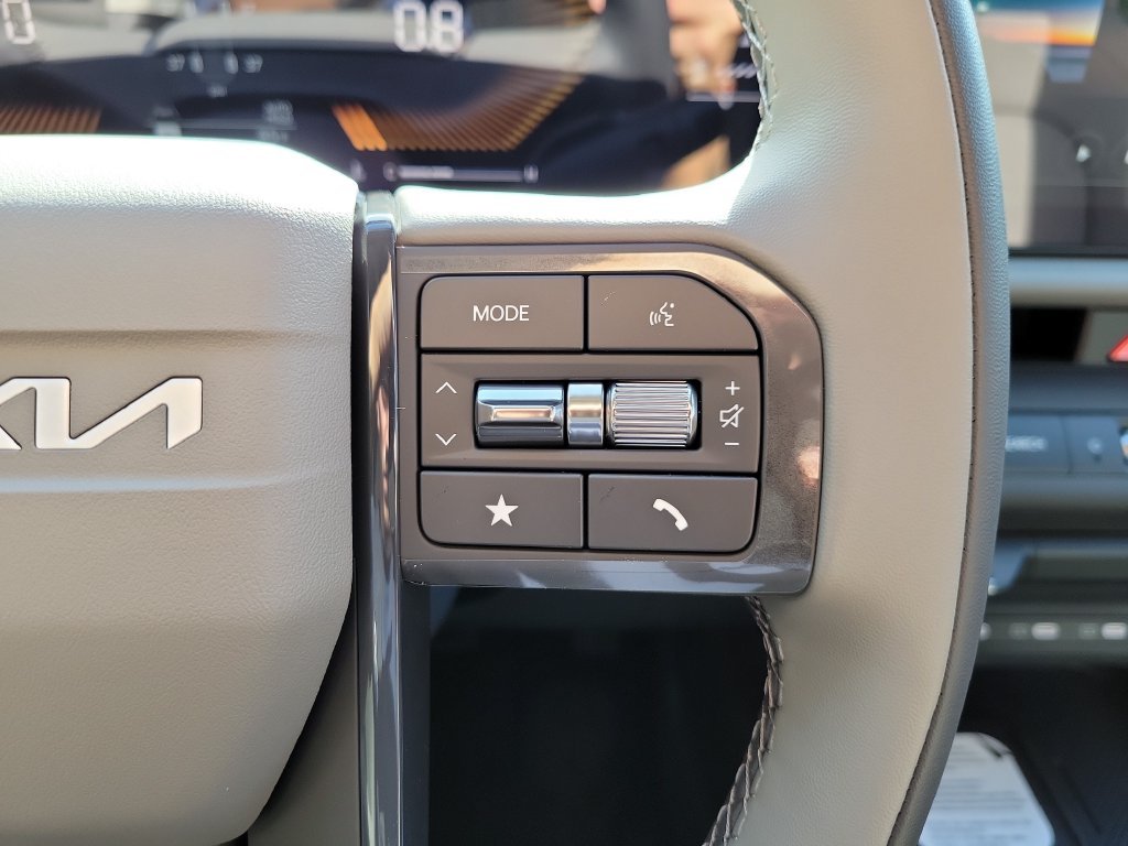 New 2027 Pale Gray Kia EX image 28