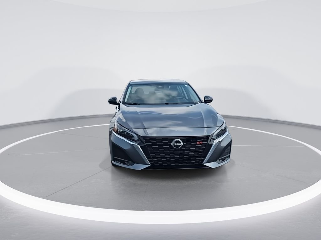 Used 2024 Gray Nissan 2.5 SR image 3