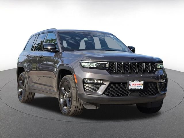 Used 2024 Gray Jeep Limited image 1