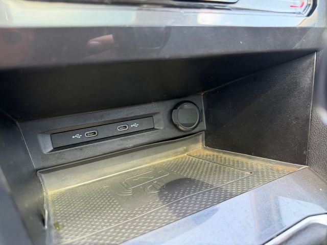 2022 Volkswagen Tiguan SE - Photo 26