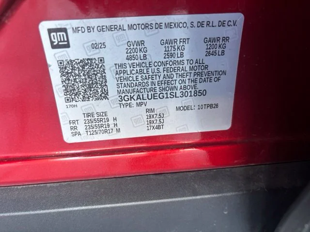 Used 2025 Red GMC Elevation image 14