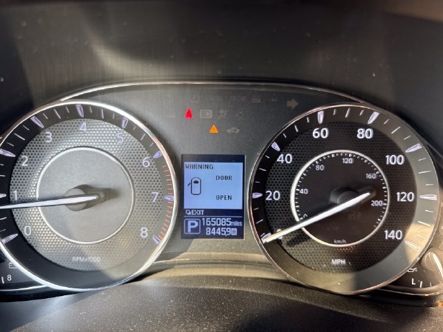 Used 2020 Black Nissan Platinum image 15