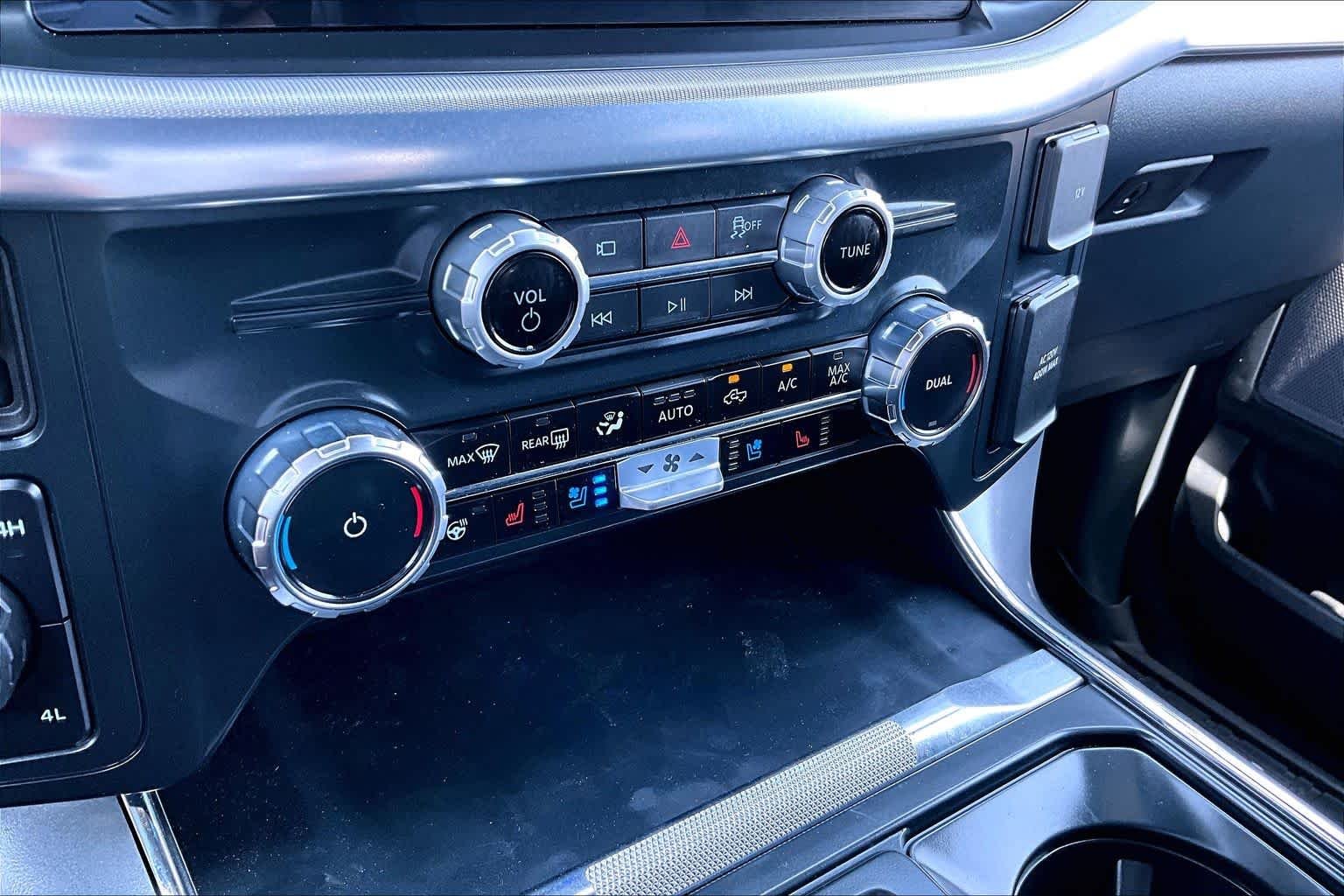 Used 2026 Iconic Silver Ford LARIAT image 32