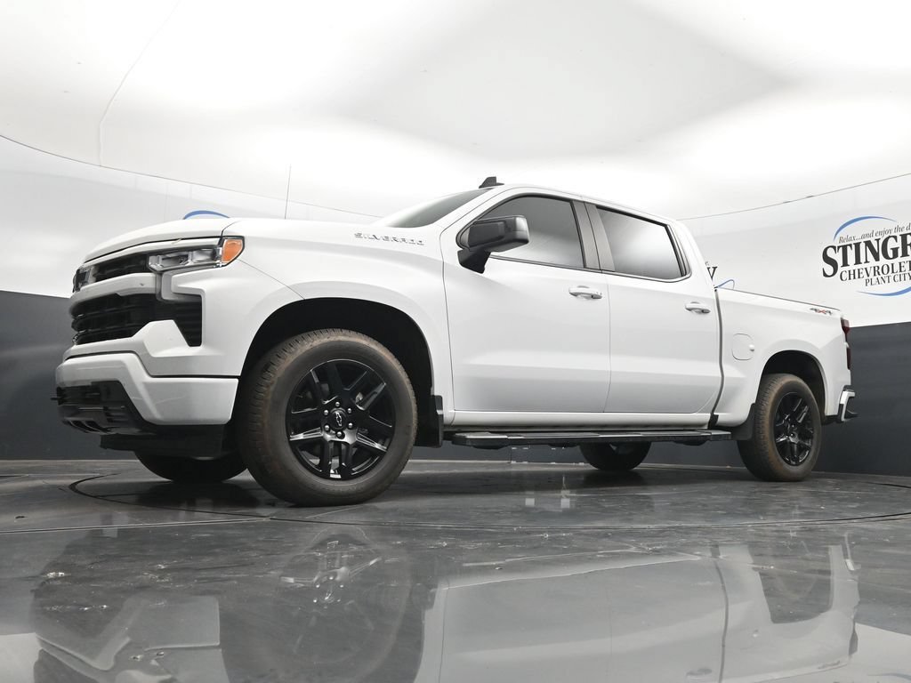 Used 2023 SUMMIT WHITE Chevrolet RST image 28