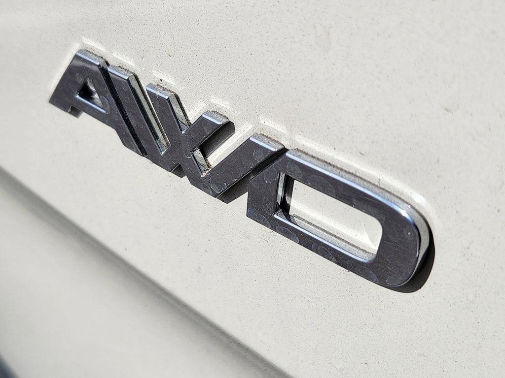 Used 2026 Pebble Grey Mercedes-Benz CARGO image 9