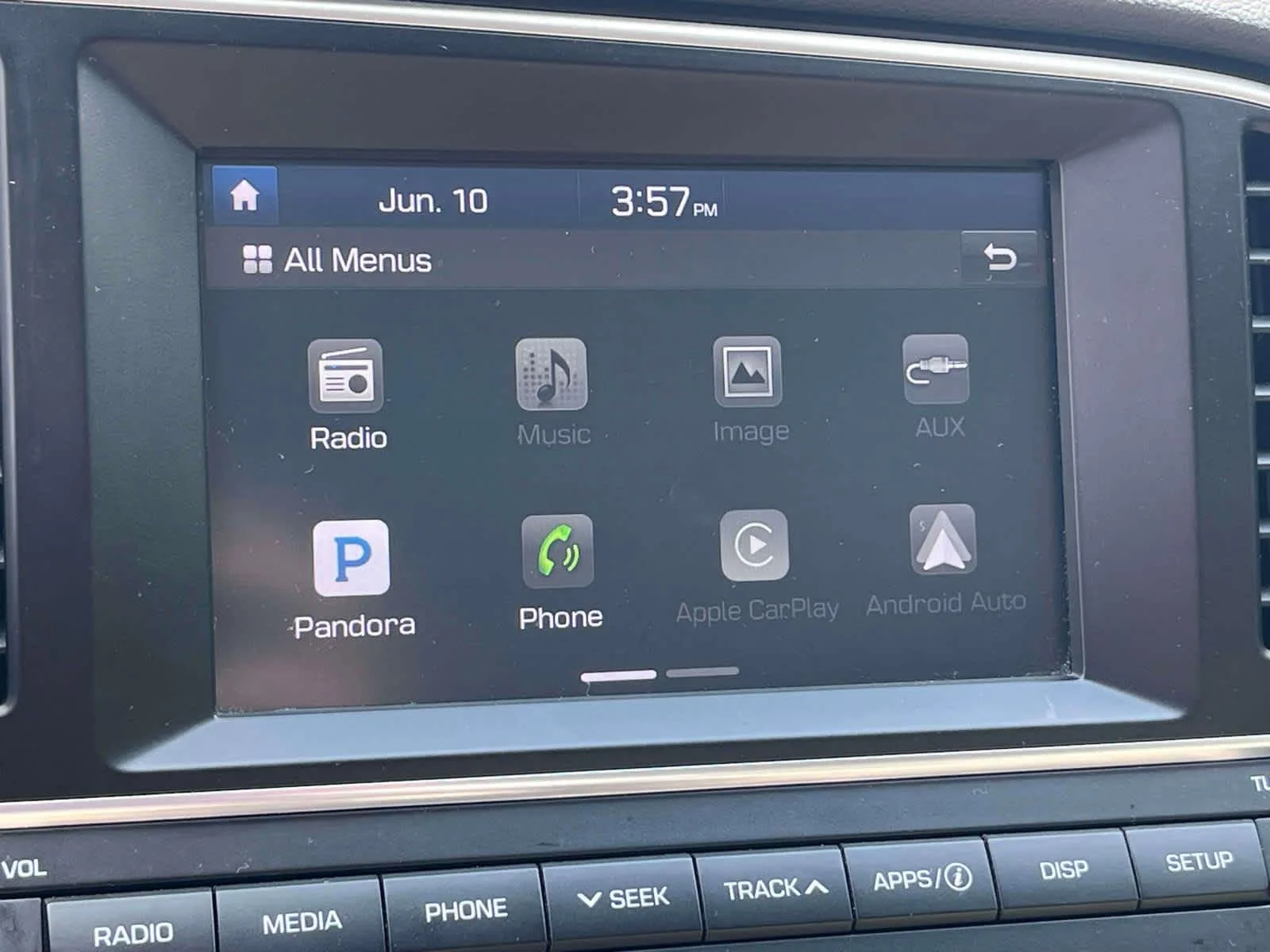 Used 2017 Mineral Beige Pearl Hyundai SE image 19