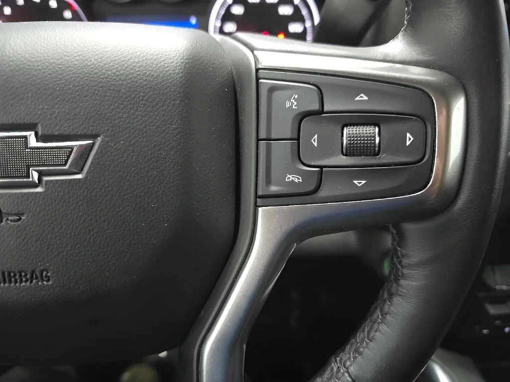 Used 2020 Silver Chevrolet RST image 20