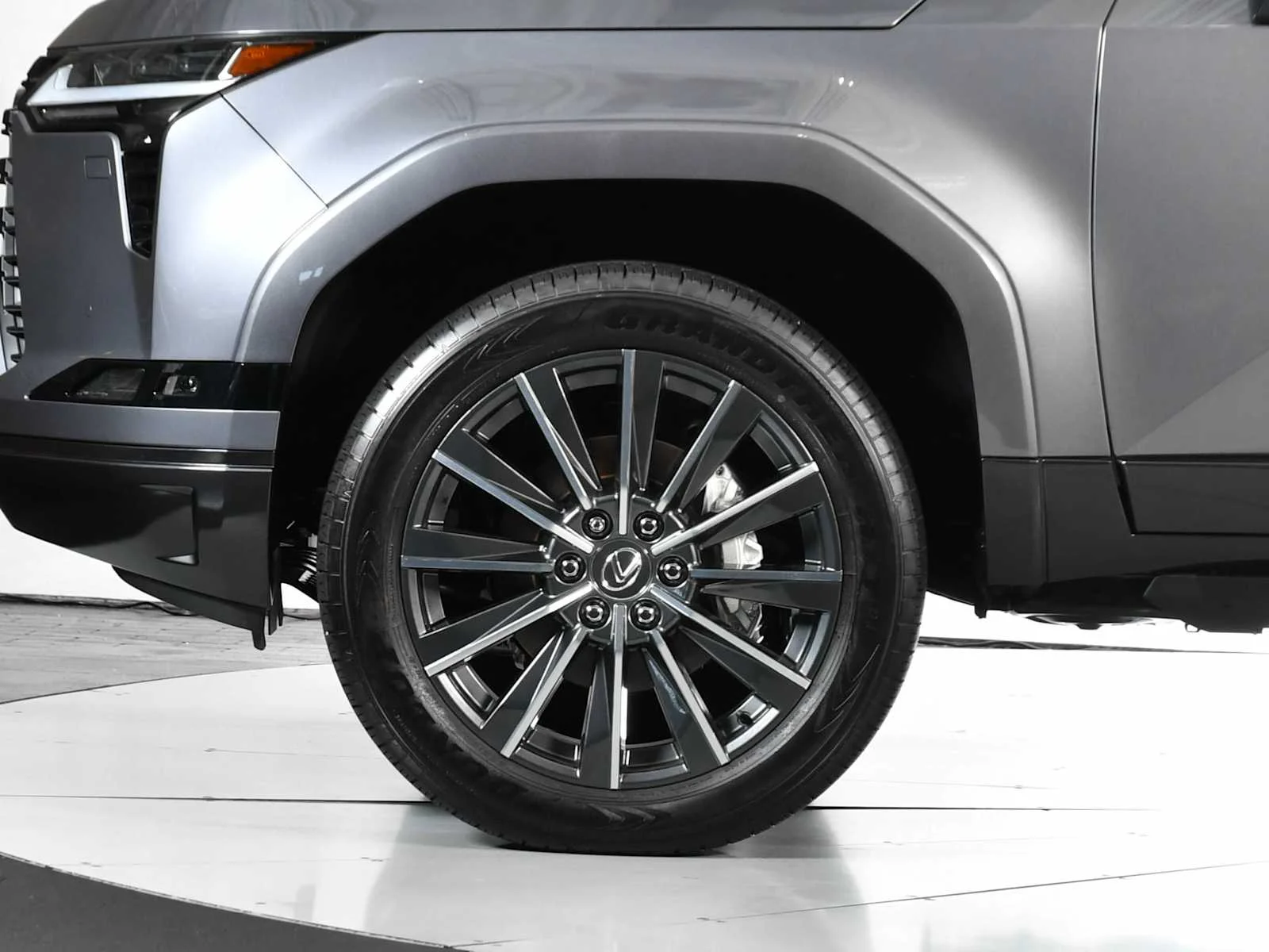 Certified Used 2026 MERCURY GRAY MC. Lexus Luxury+ image 12