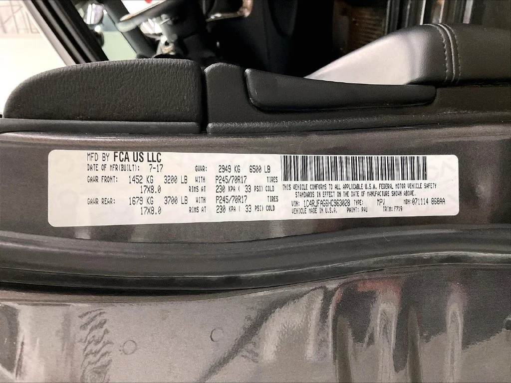 Used 2017 Gray Jeep Laredo image 39