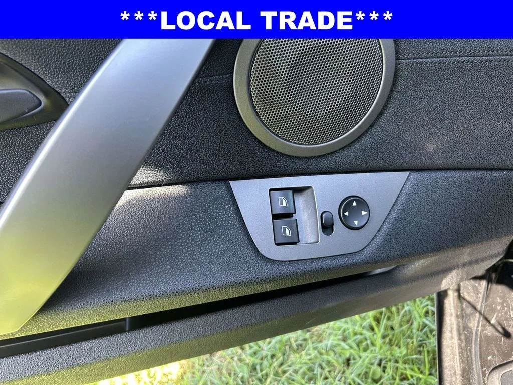 Used 2004 Black BMW 2.5i image 15