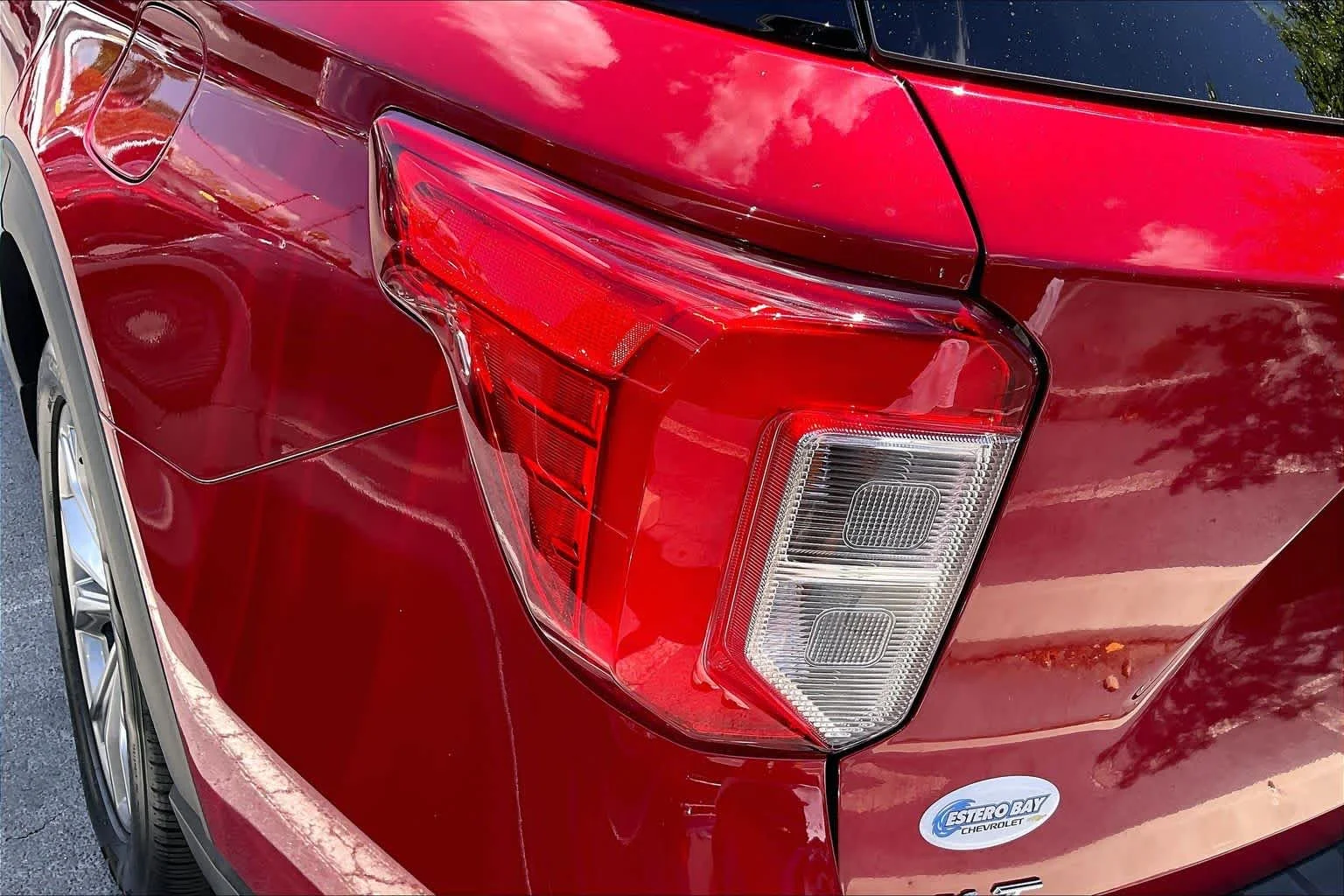 Used 2023 Rapid Red Metallic Tinted Clearcoat Ford XLT image 56