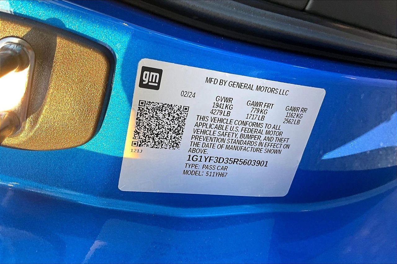 Used 2024 Riptide Blue Metallic Chevrolet RWD Convertible 3LZ image 3