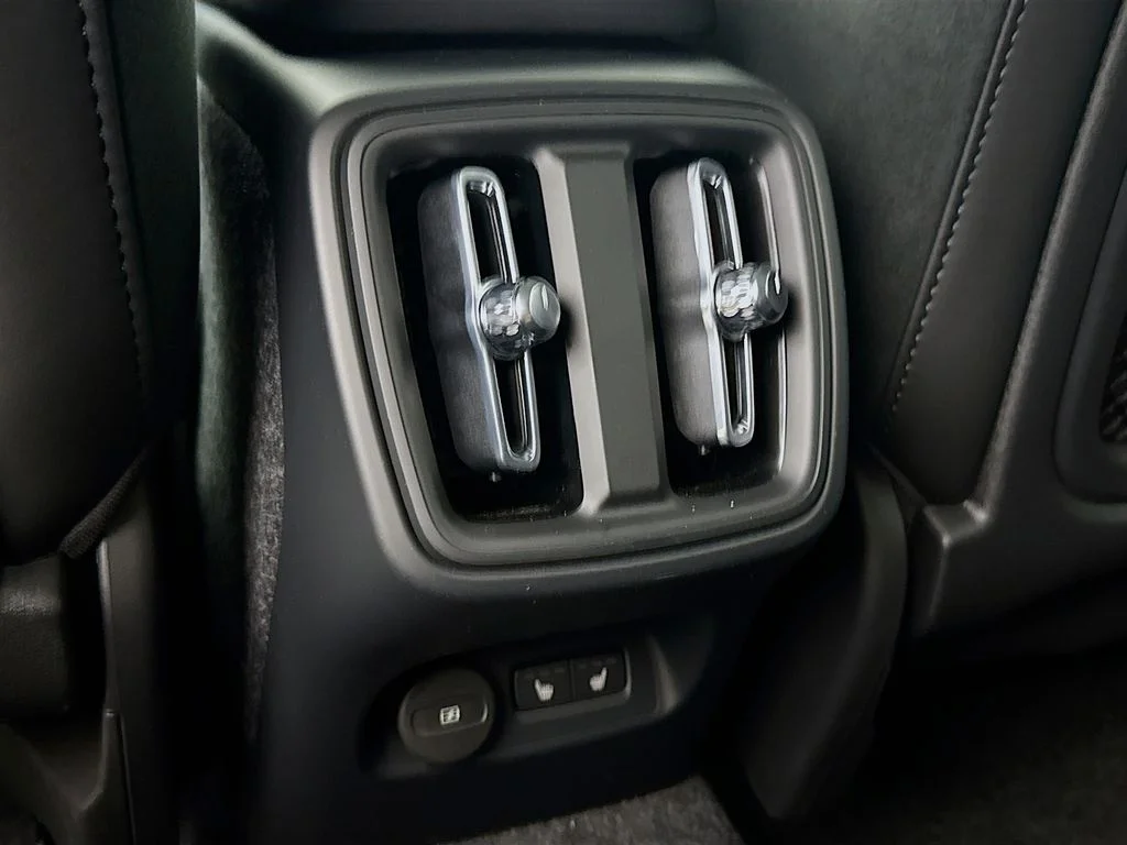 New 2026 Gray Volvo B5 Ultra Black Edition image 27