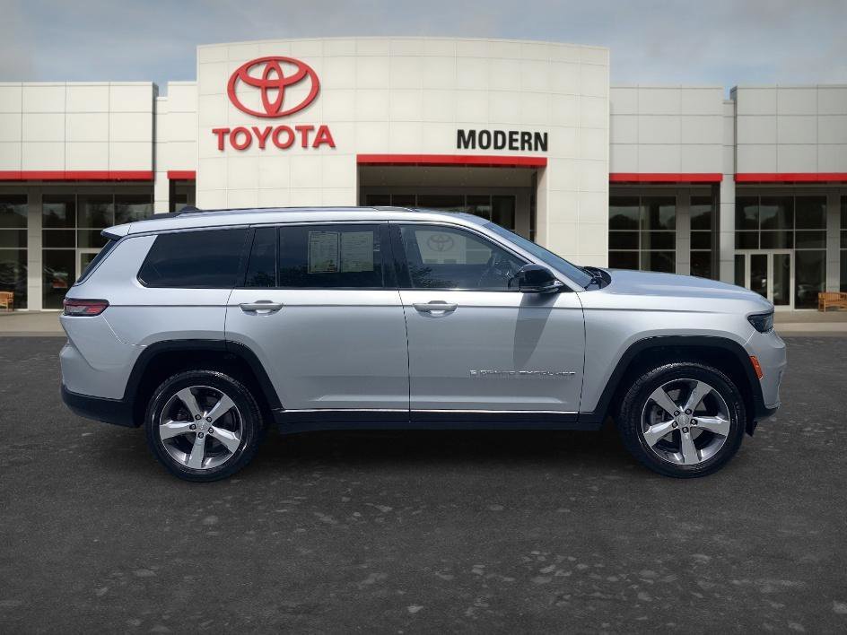 Used 2021 Silver Zynith Jeep Limited image 4